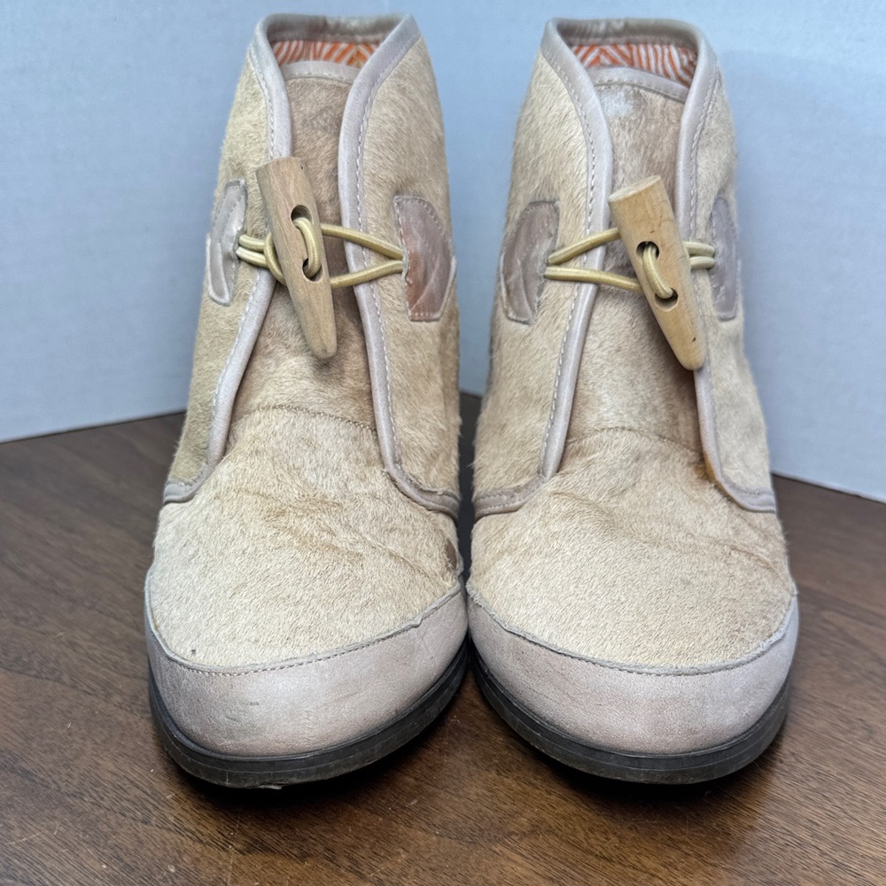 80%20 Anthropology Womens Leather Calf Hair Ankle Booties Hidden Wedges, sz 9 - Picture 2 of 14